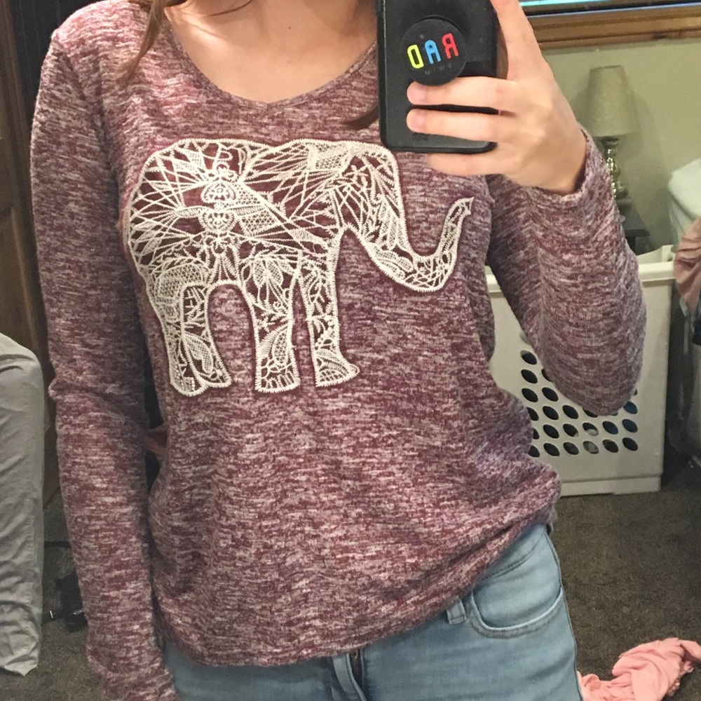 Aeropostale elephant lone sleeve shirt